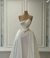 Lunivop Elegant Crystal Beaded Wedding Dresses A Line Strapless Wedding Dress Overskirts Plus Size Sweep Train Dubai Qatar