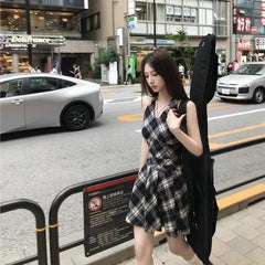 Hnewly V-neck Plaid Mini Dress Women Vintage Streetwear Summer A-line Pleated Vestidos New Design Flattering Waist Harajuku Fashion