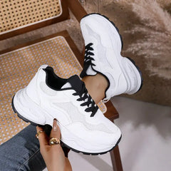 Hnewly Spring Summer New Sports Shoes for Woman New Fashion Casual Platform Shoes Female Lace Designer White Mesh Sneakers Woman