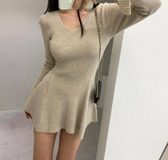 Hnewly Vintage Screw Thread V-neck Flare Sleeves Knitted Sweater Mini Dresses for Women Clothing Elegant Sexy Bodycon Dress Winter