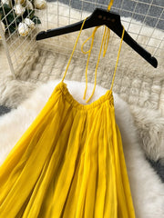 Hnewly French style niche vacation dress women's summer new seaside style sleeveless hanging neck and backless chiffon fairy dress