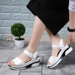 Hnewly Summer shoes woman Platform Sandals Women Soft Leather Casual Open Toe Gladiator wedges Trifle Mujer Women Shoes Flats