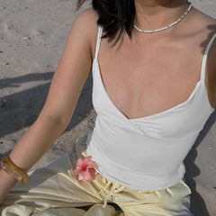Hnewly Sexy Low Neck Crop Top y2k Aesthetic Sleeveless White Tank Tops Women Basic Casual Solid Tee Vintage Sexy Camisole Summer
