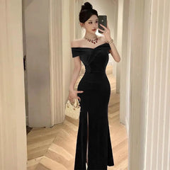 Hnewly Battle Robe Velvet One Shoulder Dress Women's Autumn and Winter Style High End Hepburn Style Slimming Fishtail Skirt Medium Long