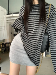 Hnewly Autumn Women Harajuku Striped T Shirt Long Sleeve O-Neck Casual Oversize Top Femme Streetwear Black Grey Loose Street Tops Y2K