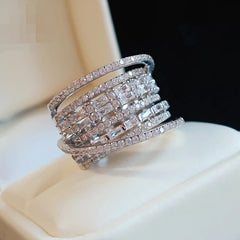 Hnewly New Bling Cubic Zirconia Wedding Ring for Women Geometric Square Band Design Luxury Fashion Female Rings Party Jewelry Gift