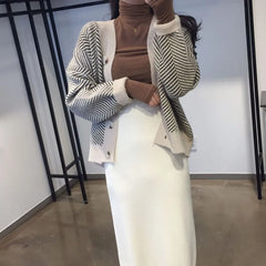 Hnewly Women's Sweater Button Down V-Neck Striped Cardigan Knitted Tops Single Breasted Autumn Winter Casual Chic Knitwear Outfit