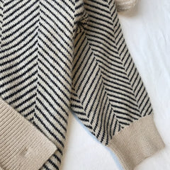 Hnewly Women's Sweater Button Down V-Neck Striped Cardigan Knitted Tops Single Breasted Autumn Winter Casual Chic Knitwear Outfit