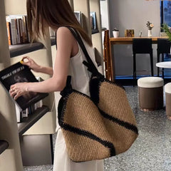 Hnewly Fashion Design Diagonal Stripe Pattern Handmade Tote Bag Summer Ladies Paper Straw Crochet Shoulder Beach Bags