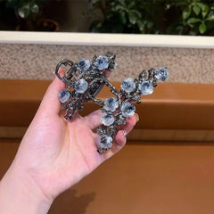 Hnewly New Female Camellia Flower Grab Clip Retro Ponytail Braid Crab Metal Grab Clip Fashion Sweet Girl Hair Card Hair Accessories