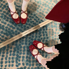 Hnewly Red Mary Jane Flat Soes for Woman Cross Strap Buckle Flats Square Toe Shoes Ladies Ballets Bridesmaide Loafers Female Work Shoes