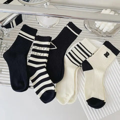 Hnewly 5Pairs/Set Autumn Winter Striped Cotton Socks Women Retro Korean Cartoon Bear Middle Tube