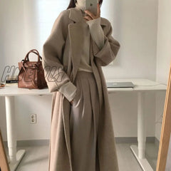 Hnewly French Lazy Style Warm Female Fresh Winter Classical Belt Retro Loose Women Woolen Coats