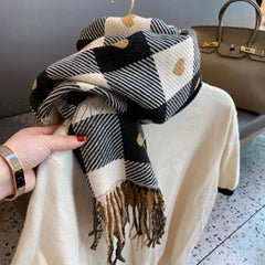 Hnewly Luxury Brand Women Knitted Heart-Pattern Plaid Scarf Lovey Girl Winter Warm Scarves College