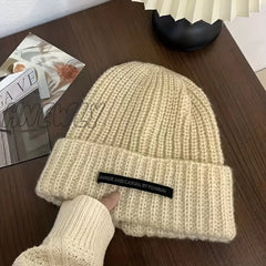 Hnewly Thick Oversized Beanie Label Patch Solid Color Knit Hats Simple Casual Coldproof Beanies