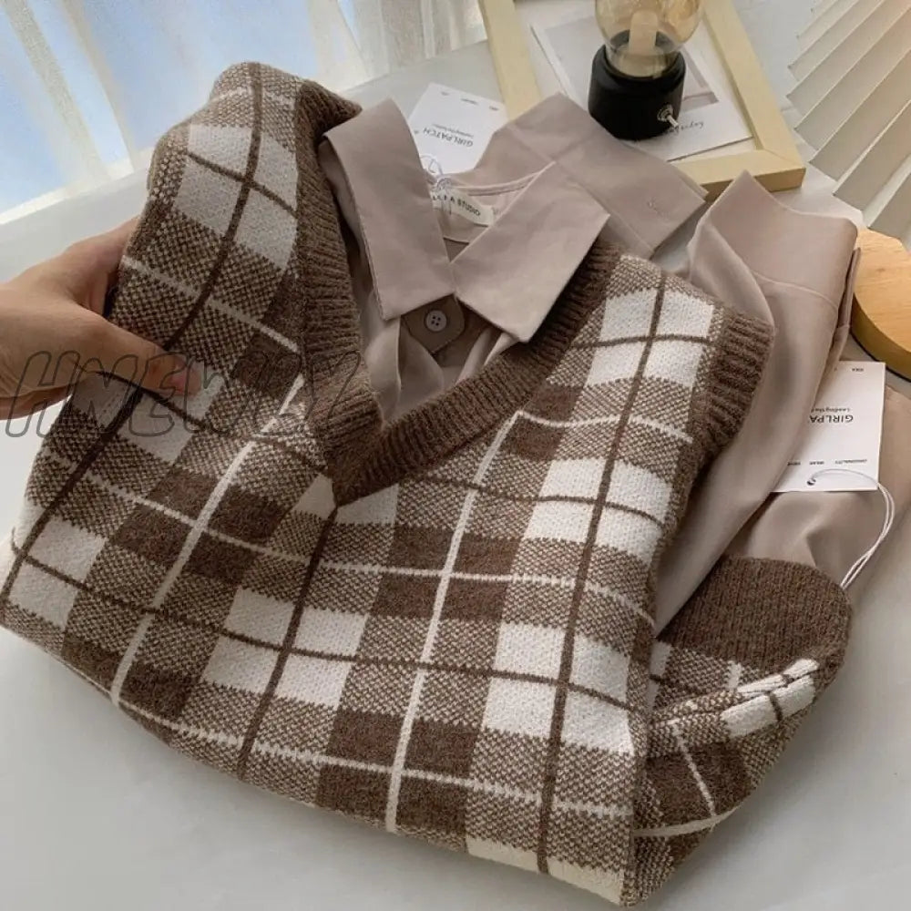 Hnewly Winter Plaid Sweater Vest Women Autumn/Winter Retro Loose - Fitting Pullover Sleeveless