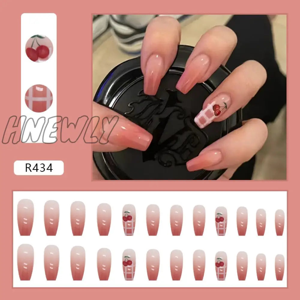 24Pcs/Box Fake Nails Press On Short Reusable With Designs Set French Artificial Pink Kawaii False