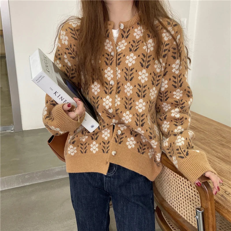 Hnewly  Spring Women Knitting Candigan Sweater New Sweater Coat Fashion Printing Long Seeve Single Breasted Women Thin Sweater