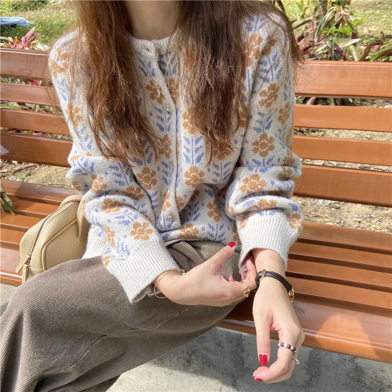 Hnewly  Spring Women Knitting Candigan Sweater New Sweater Coat Fashion Printing Long Seeve Single Breasted Women Thin Sweater