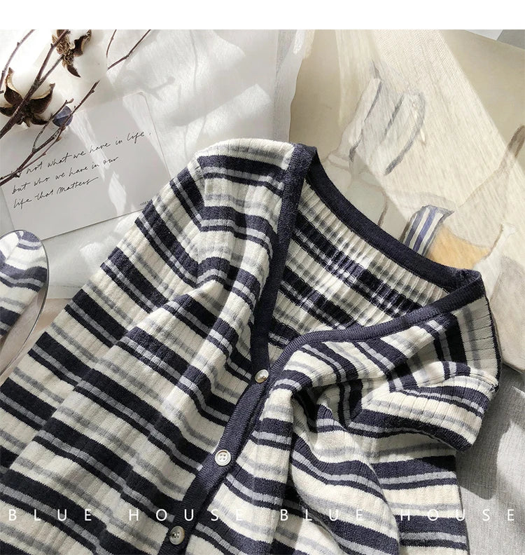 Hnewly  Women's Retro Striped Sweater Korean V-neck Contrasting Spring Autumn Long Sleeved Knitted Cardigan Coat  All-Matchded Loose Top