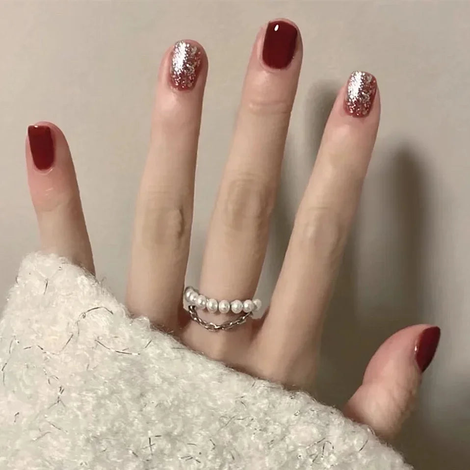 Hnewly 24pcs Red Rose False Nails Full Coverage Set Reusable Fake Nails Faux Acrylic Press on Nails with Accessories