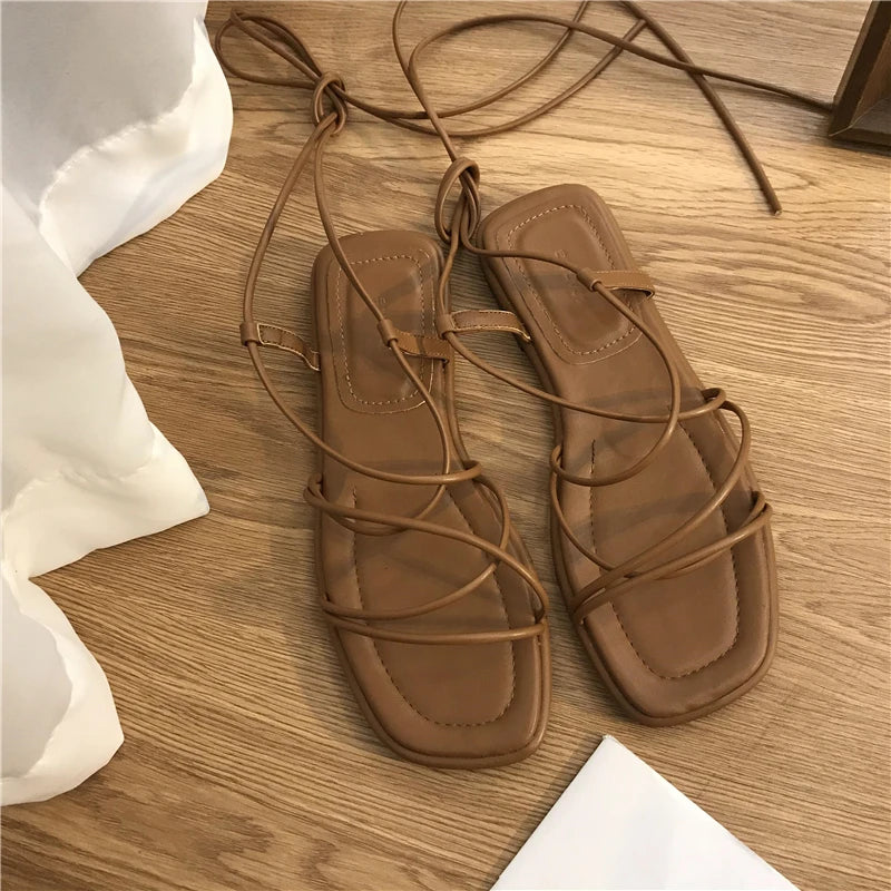 Hnewly Summer Slippers Women Sandals Narrow Vintage Square Toe Flat Cross Strap Thong Sandals V Shape Design Shoes Women Plus Size43