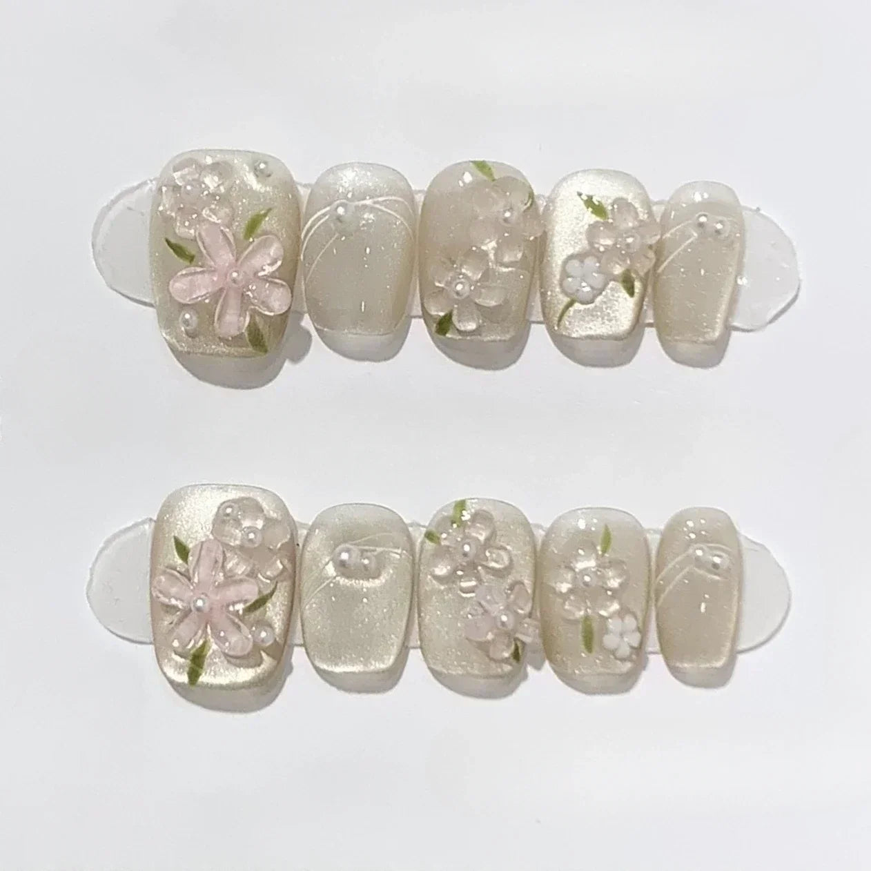 Hnewly 10pcs Mini Flower Fake Nails Short Square Press on Nails Glitter Cat Eye False Nails Full Cover Sweet Cute Manicure Nail Art Tip