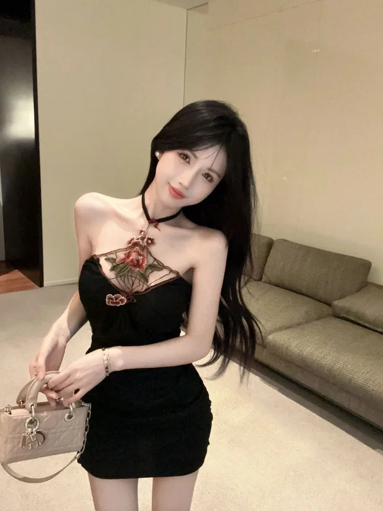 Hnewly  Vintage Sexy Sleeveless Slim Party Dresses Women Embroidery Flowers Halter Backless Clubwear Elegant Mini Dress Vintage