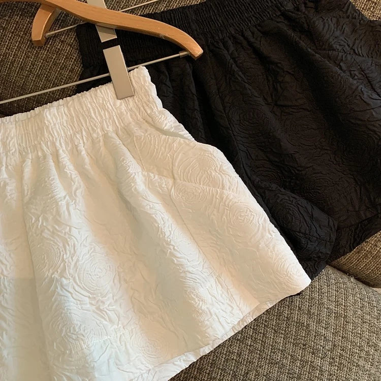 Hnewly  Black White Jacquard Shorts Women 2025 Summer Elastic High Waist Pockets Wide Leg Shorts Woman Loose Streetwear Half Pants