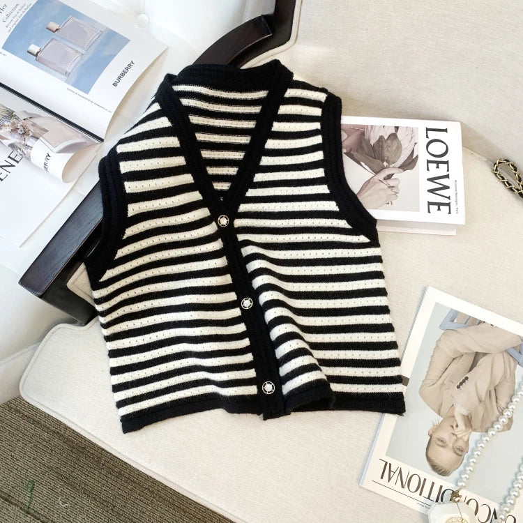 Hnewly  Spring V-Neck Striped Knitted Vest Korean Hollow Out Sleeveless Top Women's 2023 Autumn Loose All-Matched Outwear Cardigan Tank