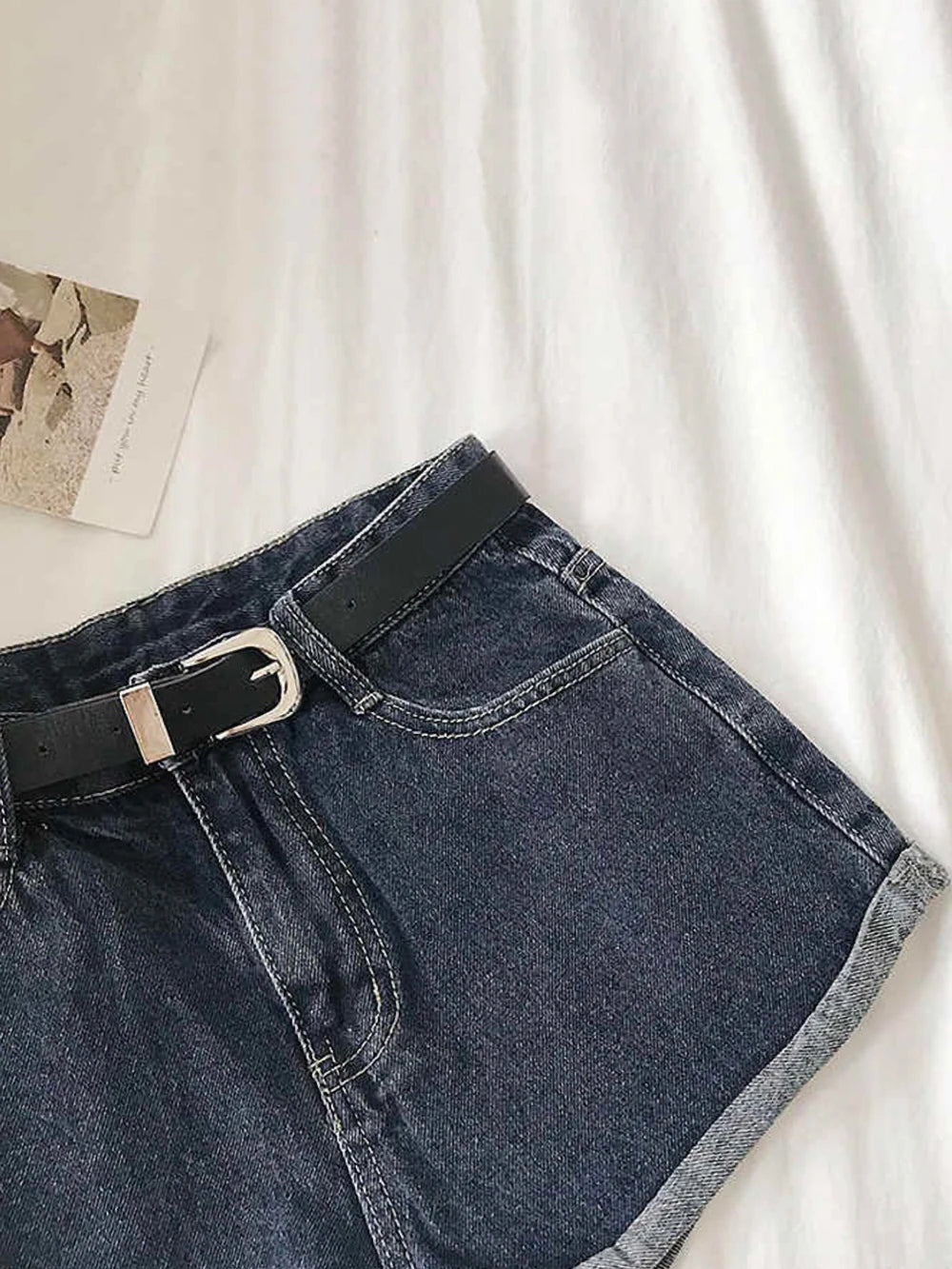 Hnewly  Versatile High Waisted Denim Shorts Summer 2025 New  Rolled Edges Loose Wide Leg Hot Pants Minimalist Women's Beach Pants