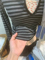 Hnewly  Black Striped Long Sleeve T-shirt Woman Autum O-neck Three Buttons Slim Tee Shirts Vintage Preppy Style Cotton Tshirts Y2k Tops