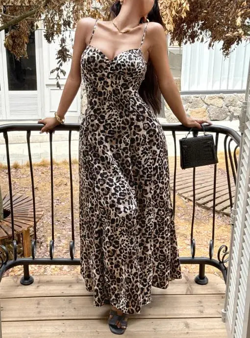Hnewly  Women's Elegant  Suspender Print Long Skirt Dress, Leopard Print Maxi Dress with Sweetheart Neckline