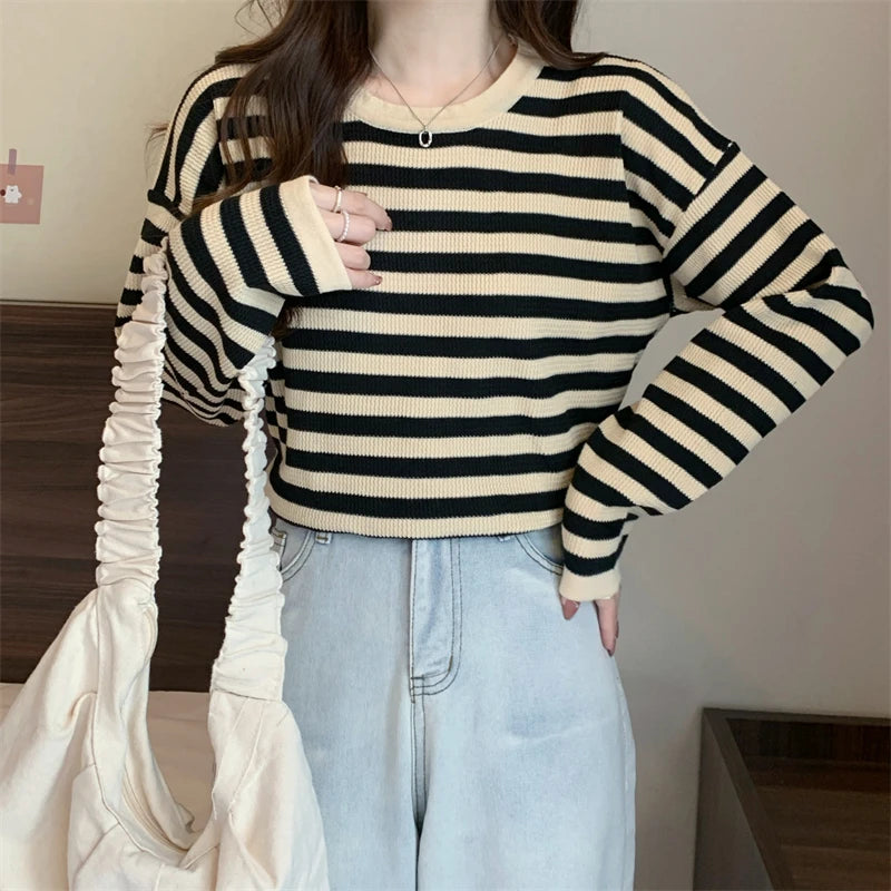 Hnewly  Women's Striped T-shirt Basic Tops Spring Autumn Fashion Color Contrast Loose O-neck Long Sleeve knitting Sweater
