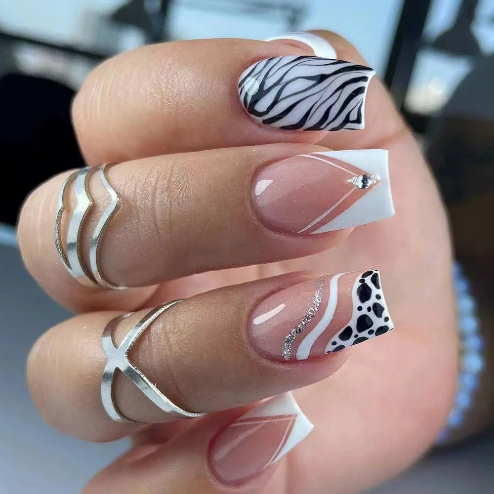 Hnewly 24Pcs Press On Nails Simple French Colorful Wavy Abstract Line Fake Nails Full Cover Nail Art Tips Coffin Square Head False Nail