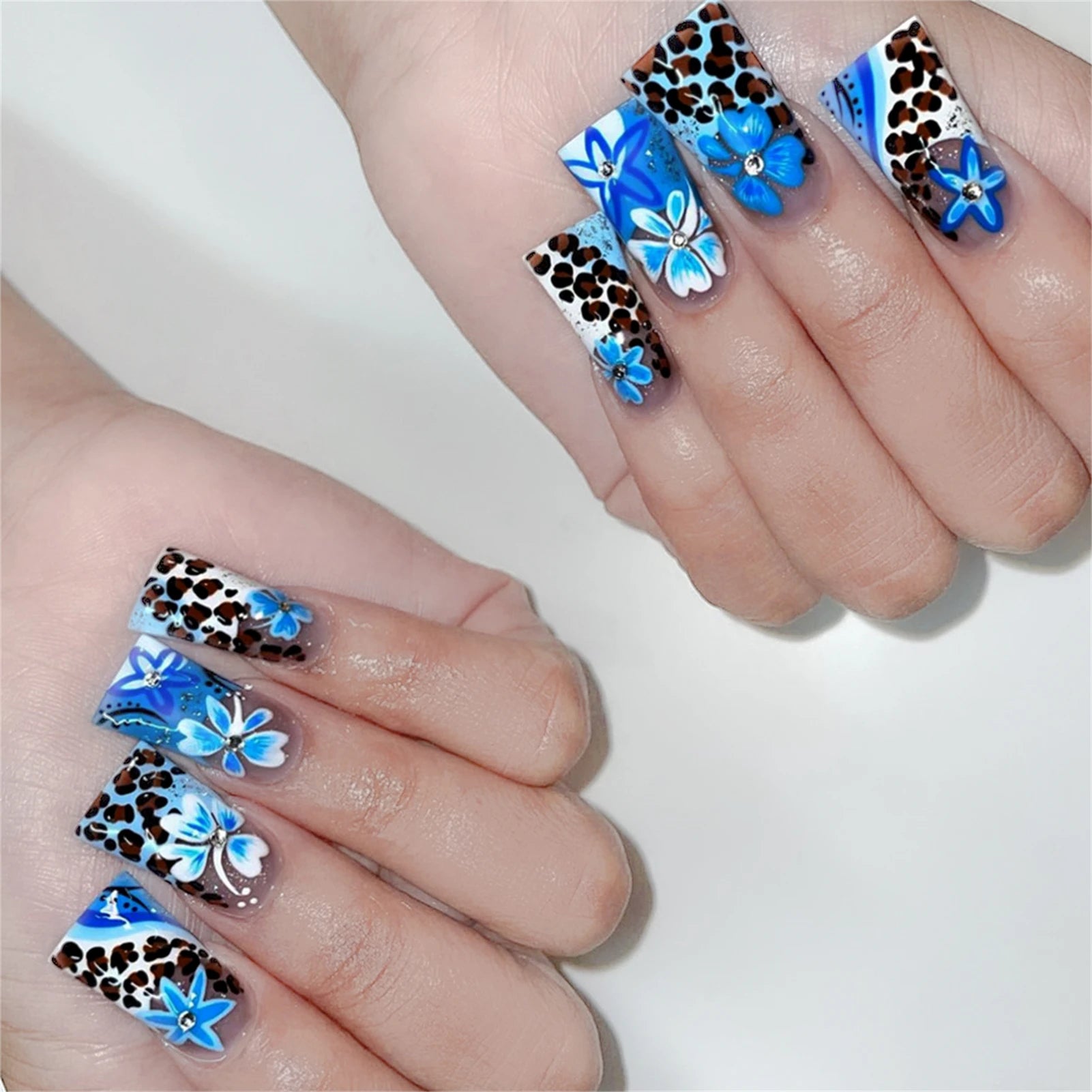 Hnewly Pink French Style Fake Nails 3D Bowknot Designs Short Square Press on Nails Sweet Korean Fashion False Nails for Women and Girls