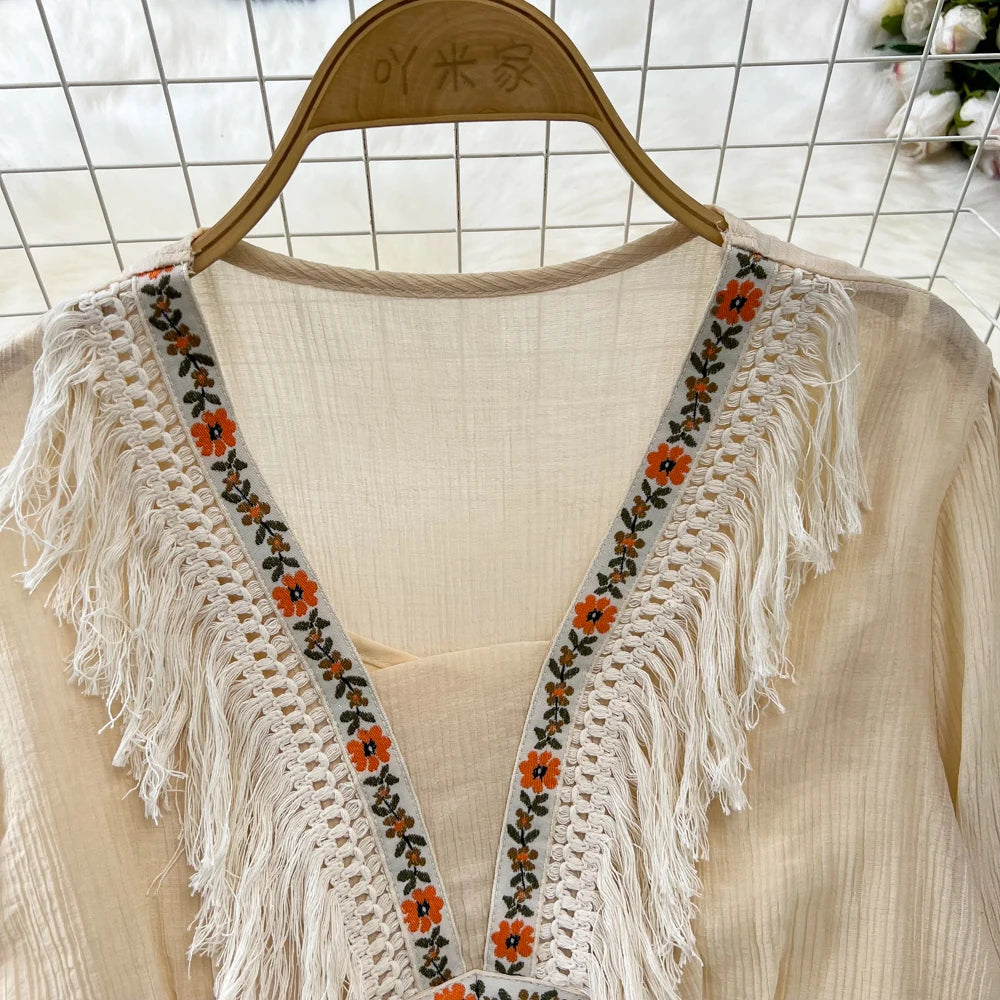 Hnewly  Tassel Patchwork V-neck Vacation Dress Sweet Lantern Sleeves Loose Mid Length A-line Dresses Elegant Embroidery Beach Vestido