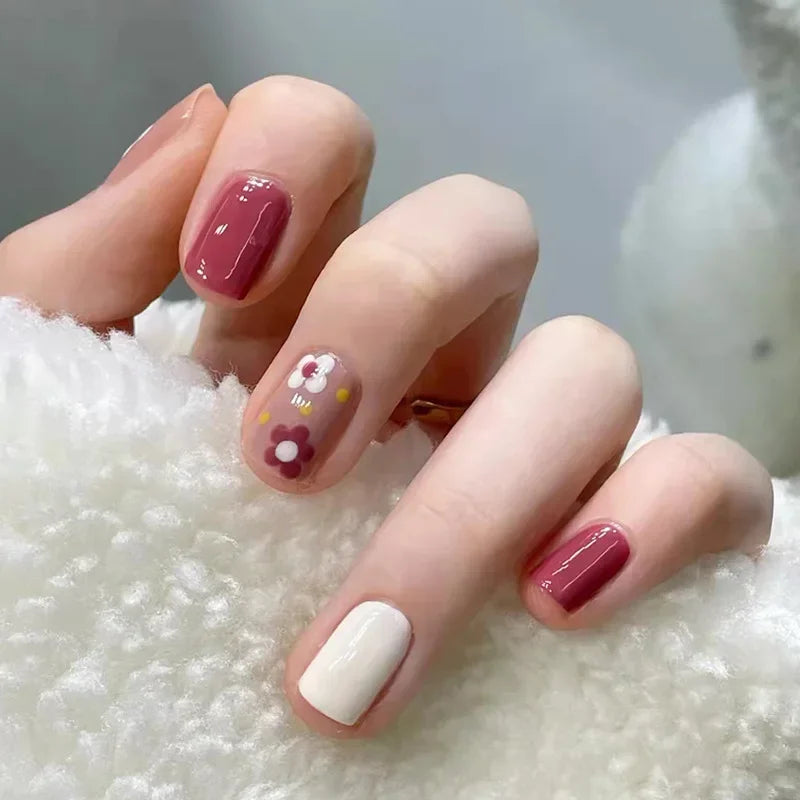 Hnewly 24pcs Red Rose False Nails Full Coverage Set Reusable Fake Nails Faux Acrylic Press on Nails with Accessories