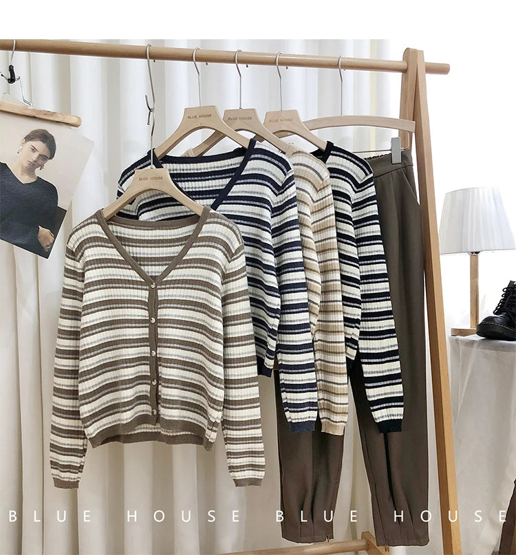 Hnewly  Women's Retro Striped Sweater Korean V-neck Contrasting Spring Autumn Long Sleeved Knitted Cardigan Coat  All-Matchded Loose Top
