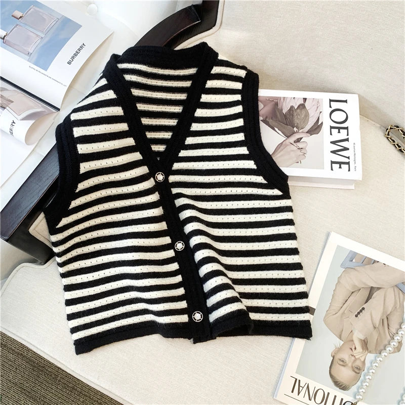 Hnewly  Spring V-Neck Striped Knitted Vest Korean Hollow Out Sleeveless Top Women's 2023 Autumn Loose All-Matched Outwear Cardigan Tank