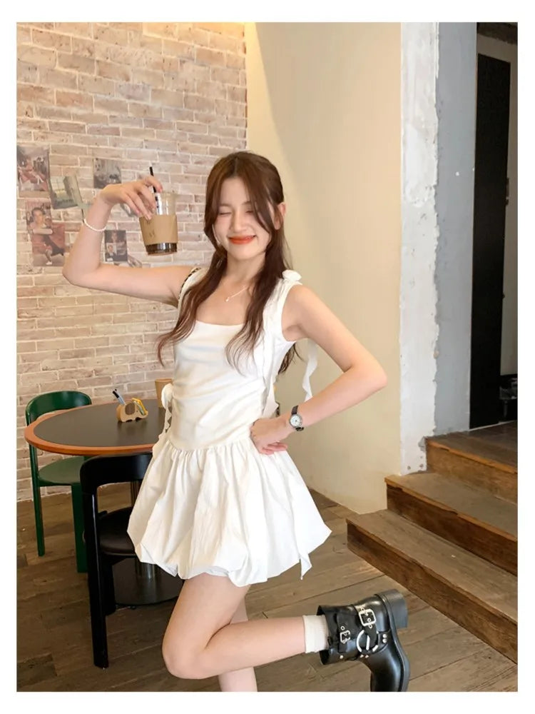 Hnewly Summer Sweet Korean Fashion White Retro Dress Square-Neck Slim Waist Sleeveless Flower Lace-up Small Vest Dress Women New