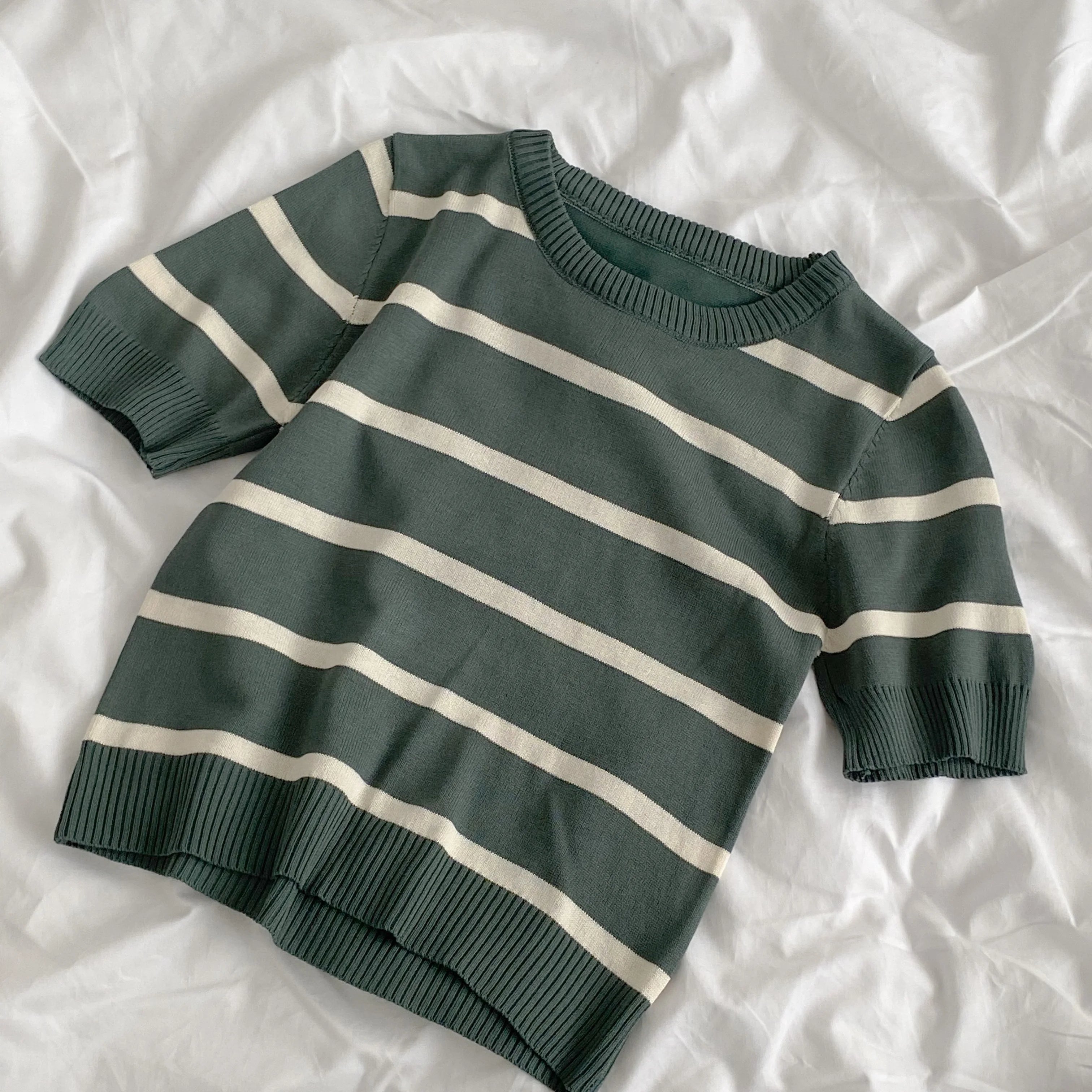 Hnewly  Vintage Stripe Knitted T-Shirt Women's Spring Summer New Fashion All-matched O- Neck Short Sleeve Slim Short Shirt Tops