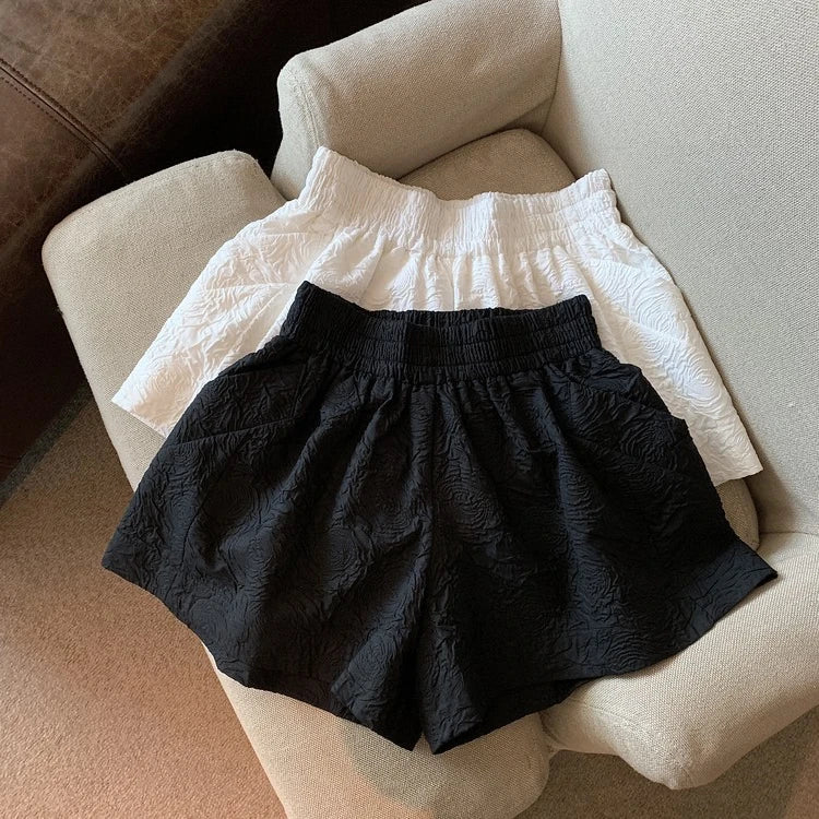 Hnewly  Black White Jacquard Shorts Women 2025 Summer Elastic High Waist Pockets Wide Leg Shorts Woman Loose Streetwear Half Pants