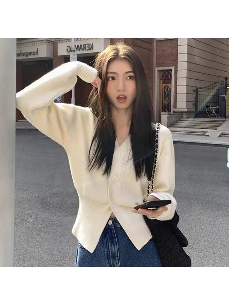 Hnewly  Women's Petite V-Neck Cardigan Soft Button Front Cropped Sweater Jacket Fall Winter 2025 Elegant Chic Outfit