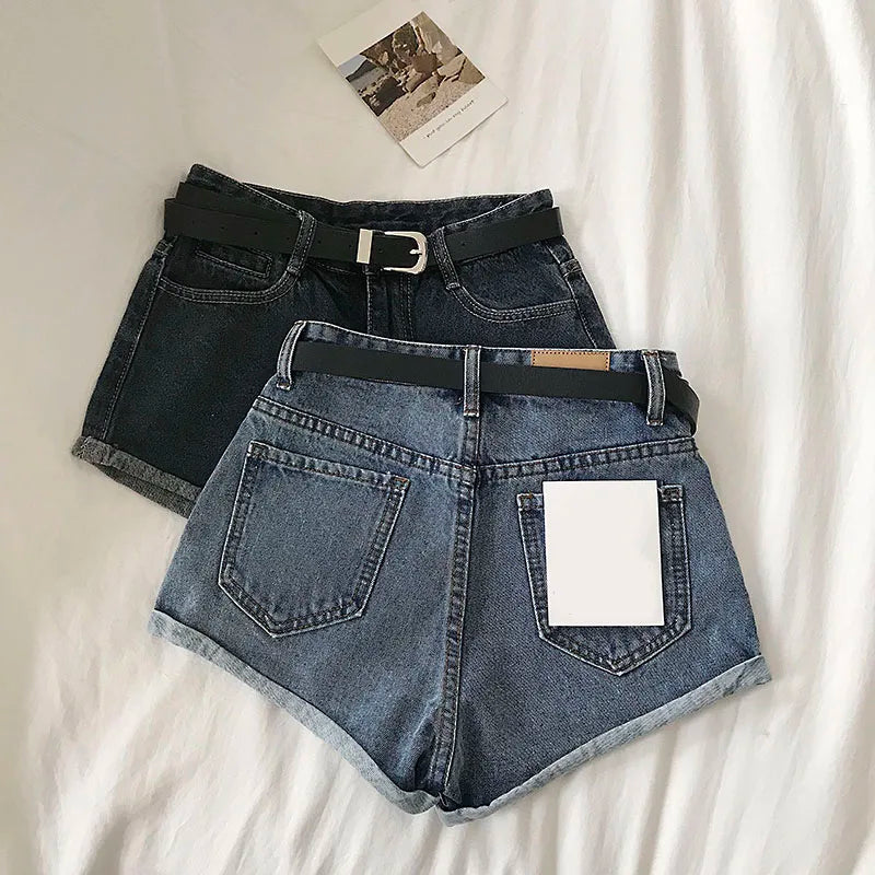 Hnewly  Versatile High Waisted Denim Shorts Summer 2025 New  Rolled Edges Loose Wide Leg Hot Pants Minimalist Women's Beach Pants