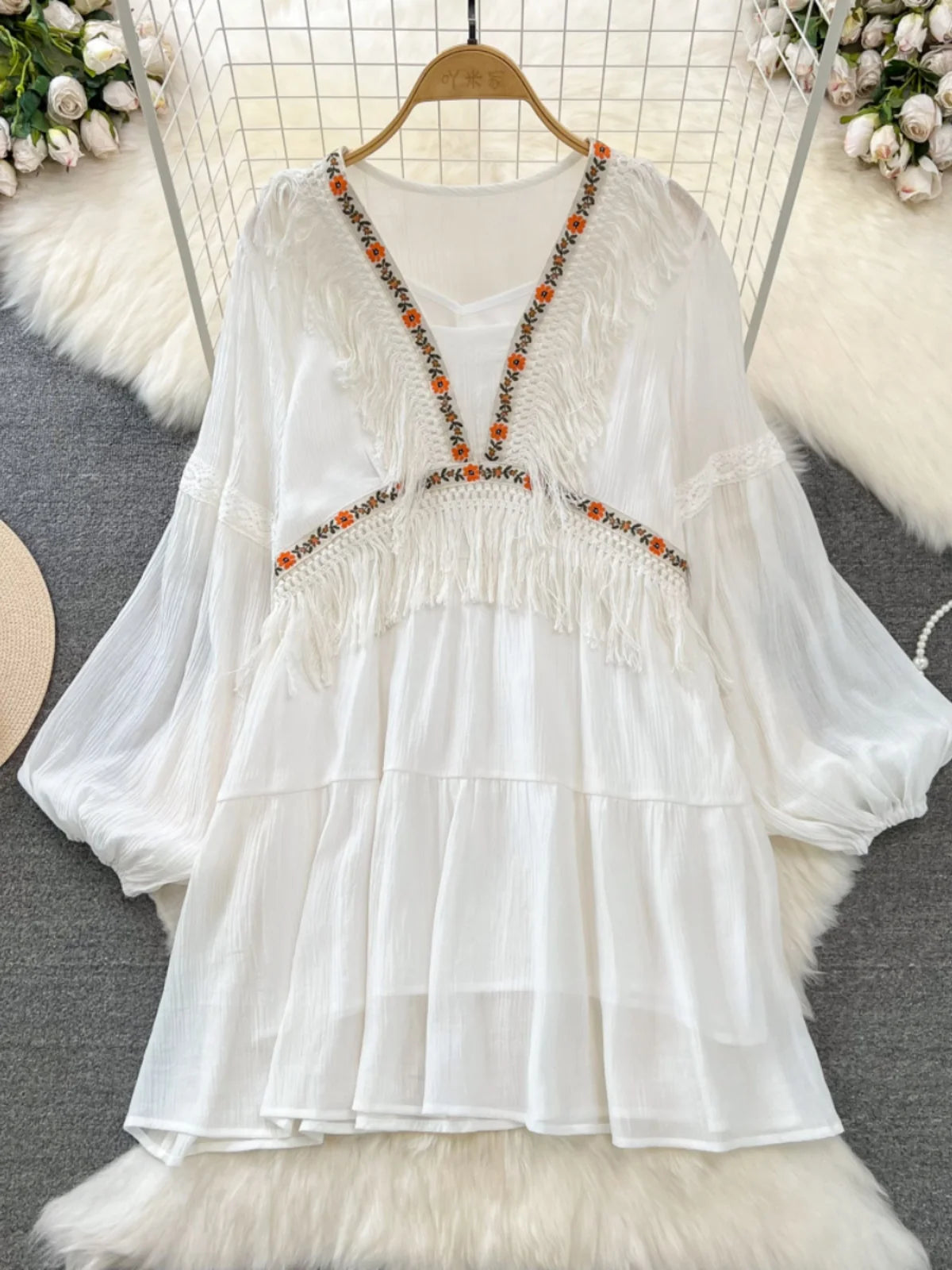 Hnewly  Tassel Patchwork V-neck Vacation Dress Sweet Lantern Sleeves Loose Mid Length A-line Dresses Elegant Embroidery Beach Vestido