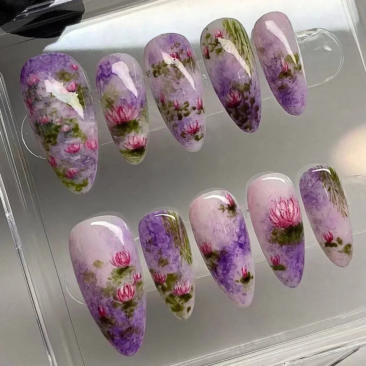 Hnewly 24pcs Detachable Flower Almond bowknot French False Nails Stars Love Glitter Design Press on Nails Fake Nials DIY Manicure Nails