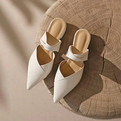 Hnewly  Outside Slides Pointed Toe Shoes Women's Slippers and Ladies Sandals Flat Top Designs Original Elegant Fashionable  Luxury