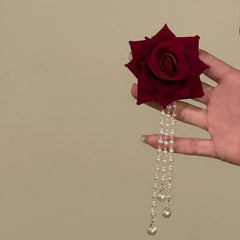 Hnewly  1pc Vintage-Inspired Red Rose Hair Clip, Elegant Duckbill Clip, Niche High-End Hair Accessory