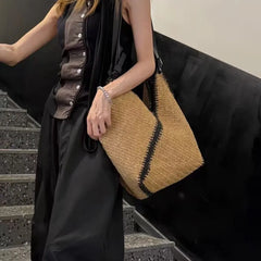Hnewly  Fashion Design Diagonal Stripe Pattern Handmade Tote Bag Summer Ladies Paper Straw Crochet Shoulder Beach Bags
